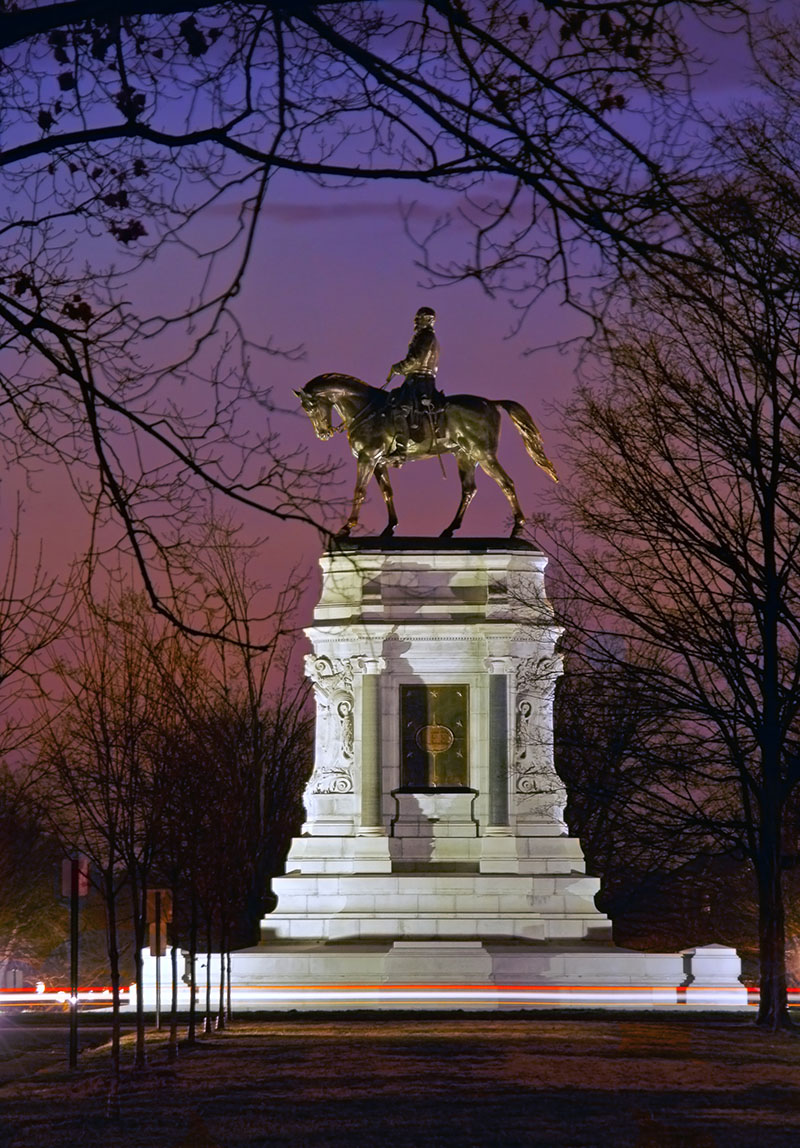 Statue of Robert E. Lee in Richmond, Virginia at sunset