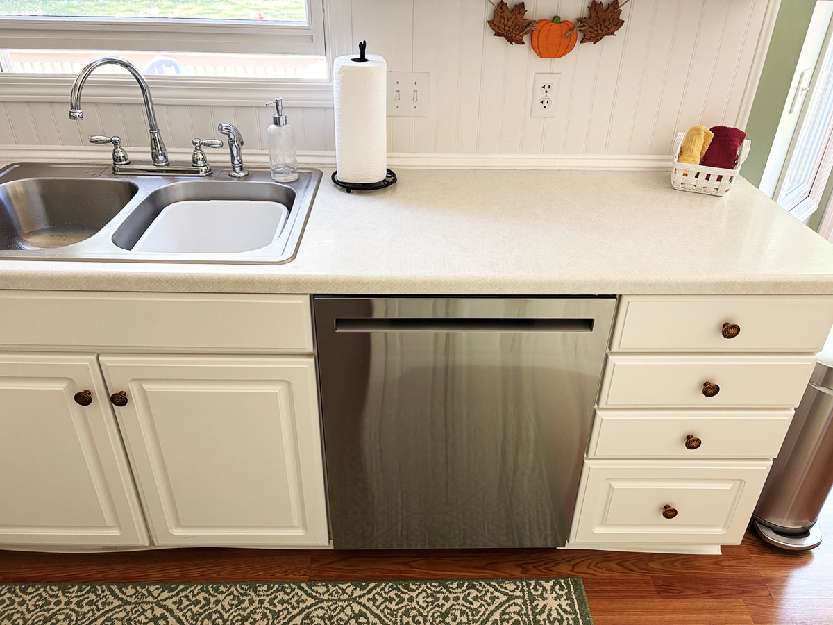 G 24" PrintProof Stainless Steel Top Control Built-In Dishwasher with QuadWash Pro, TrueSteam, Dynamic Heat Dry, AutoVent Dry, and Flush Fit Design
